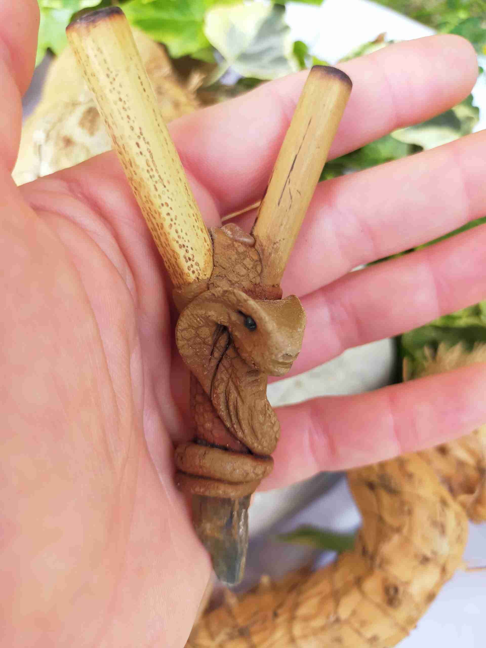 Kuripe bambu Totem COBRA Amuleto con Pietre potenti