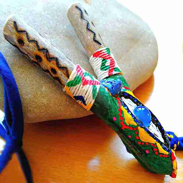 Kuripe Reptil Des Yeux/Perle